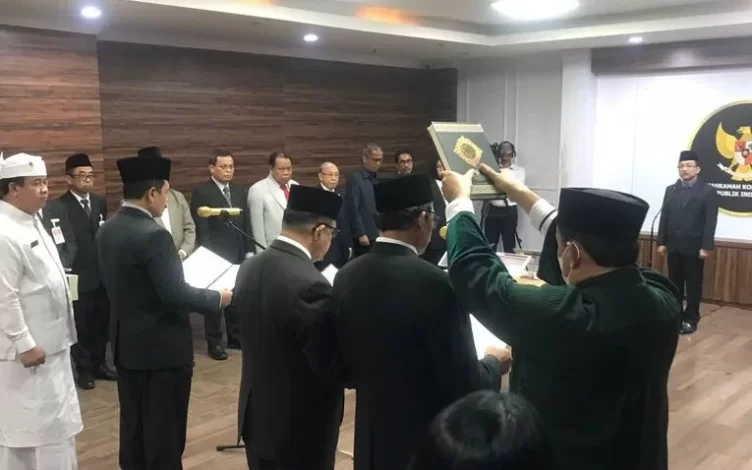 Ketua MK Lantik Anggota MKMK Permanen 9