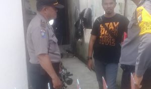 Petugas Laboratorium Forensik Polda Sumut geledah rumah terduga pelaku bom bunuuh diri di Jl Jangka, di Kelurahan Petisah Tengah, Kecamatan Petisah Tengah, Kota Medan, Rabu (13/11/2019). (Foto dok FM)