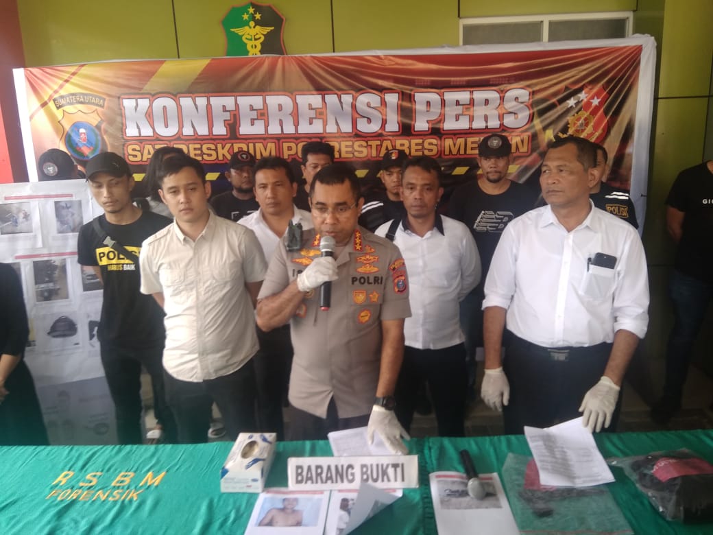 15 Bulan Kabur, Pembunuh Guru Ditembak Mati 1