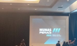Pleno Munas III Peradi Diskors 6 Jam 12