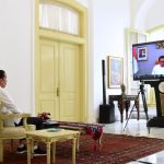 Pimpin Rapat Lewat Telekonferensi, Jokowi : Efektif Antisipasi Corona 40