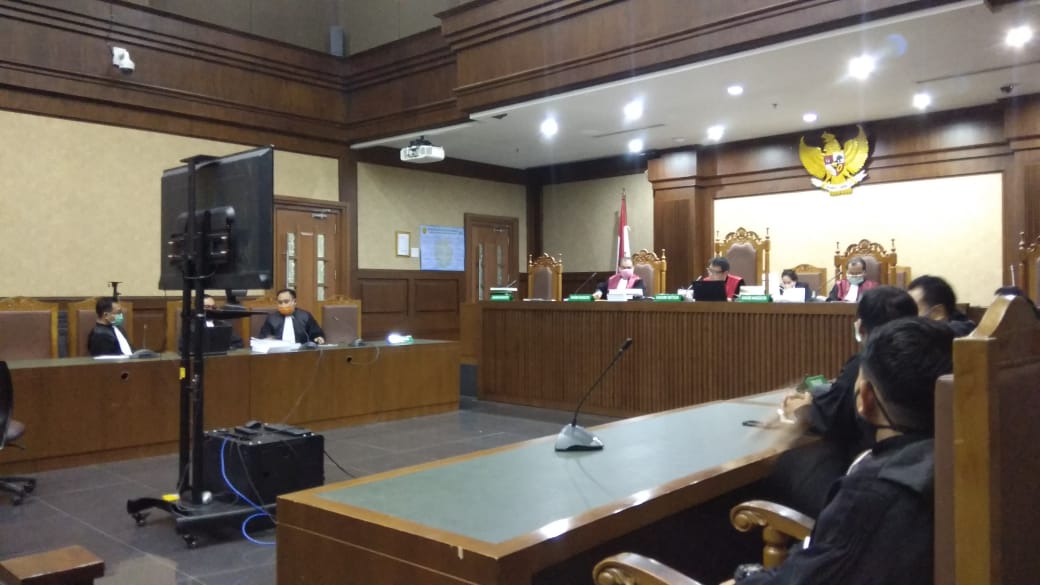 Video Conference persidangan tanpa kehadira terdakwa