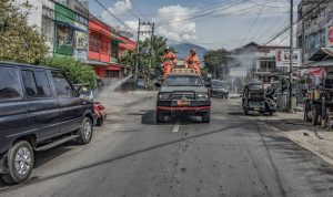 Antisipasi Virus Corona, Polres Padangsidimpuan Lakukan Penyemprotan Disinfektan Massal 9