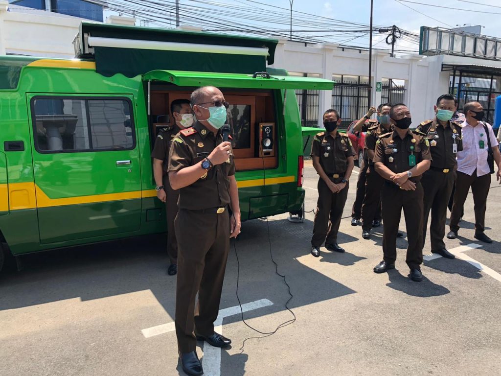 Kejati Sulsel Edukasi Warga Makassar untuk Mengatasi dan Mencegah Penyebaran Covid-19 13