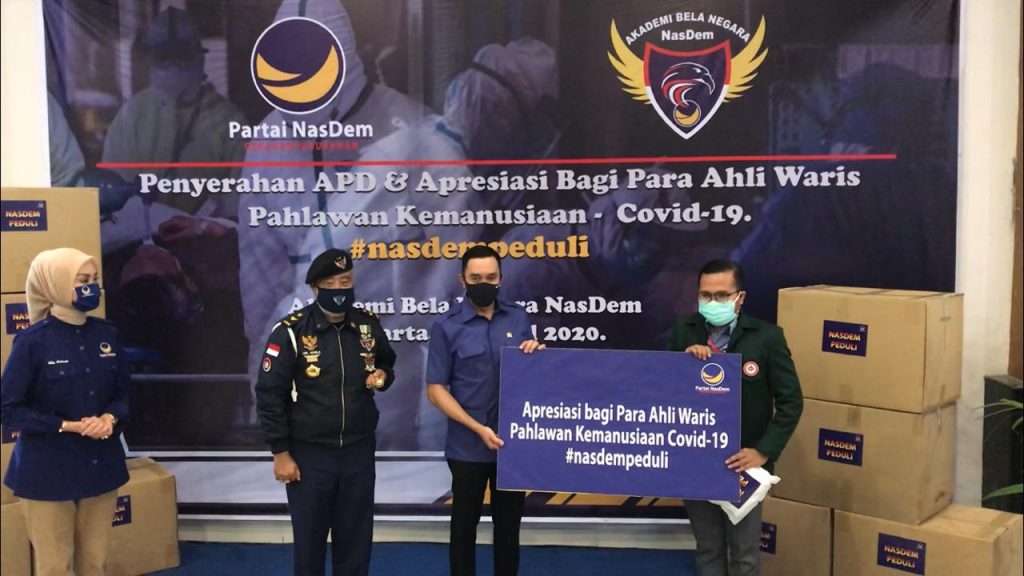 Dongkrak Moril Petugas Medis, NasDem Sumbang 5000 APD, 500 Ribu Lagi Menyusul 10