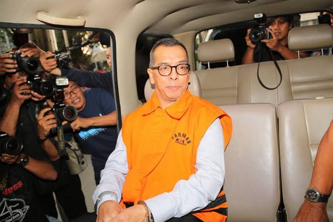 Emirsyah Satar Divonis 8 Tahun Penjara