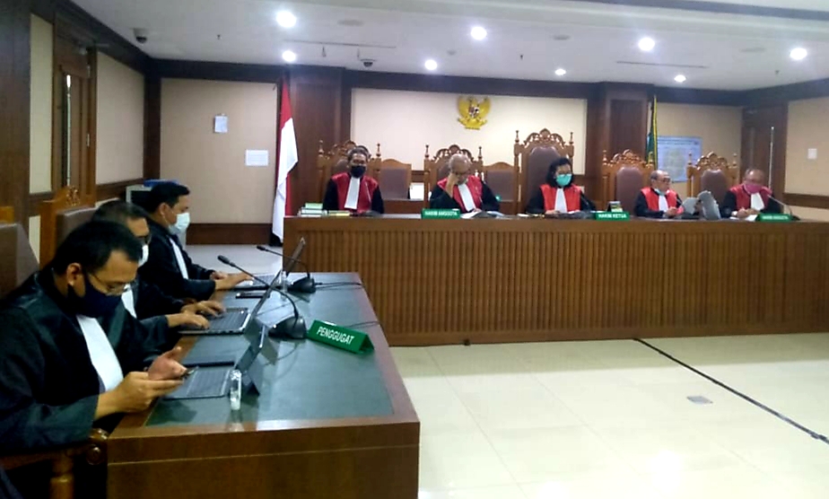 Imam Nahrawi Dihukum 7 Tahun Penjara 11