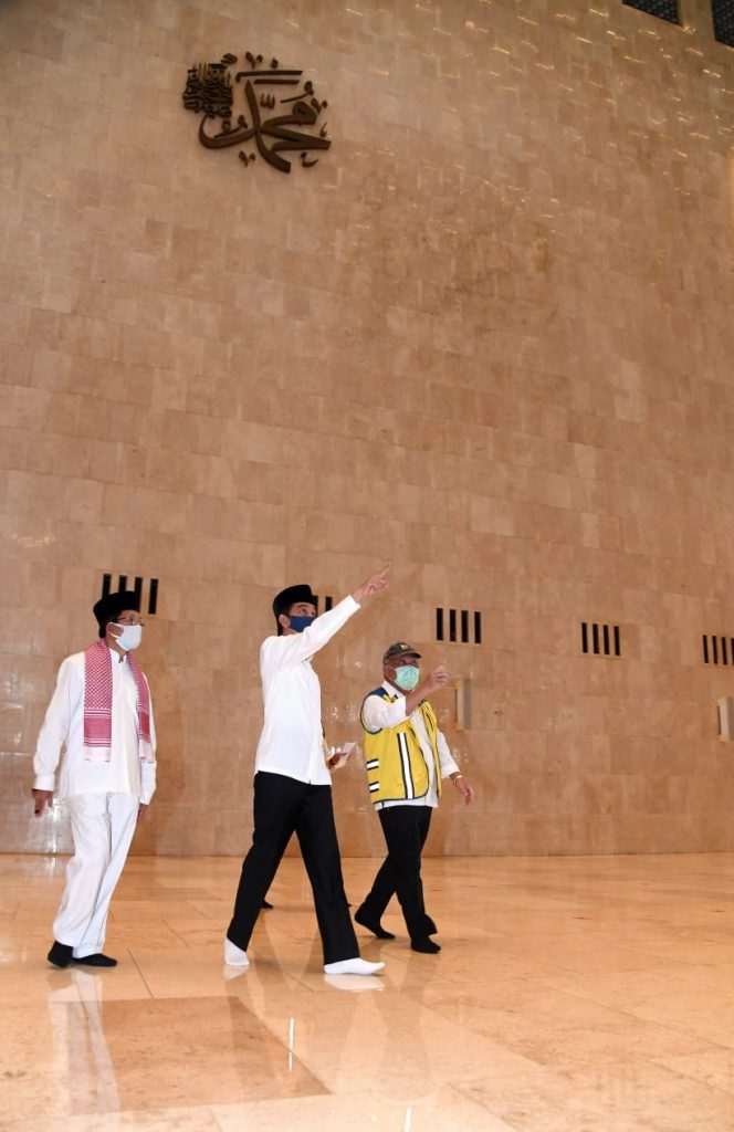 Jokowi Tinjau Masjid Istiqlal Untuk Persiapan New Normal 12