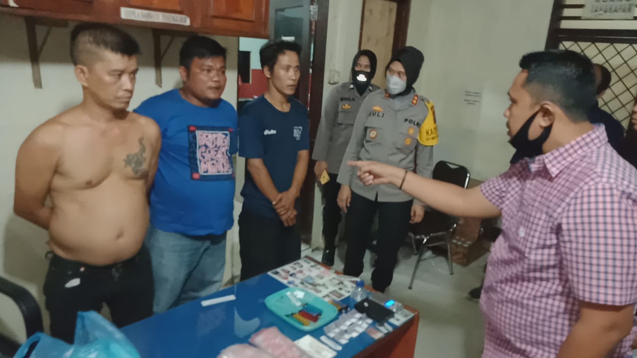 Tangkap Tiga Penjudi di Sidimpuan, Polisi Temukan 12 Paket Sabu 1
