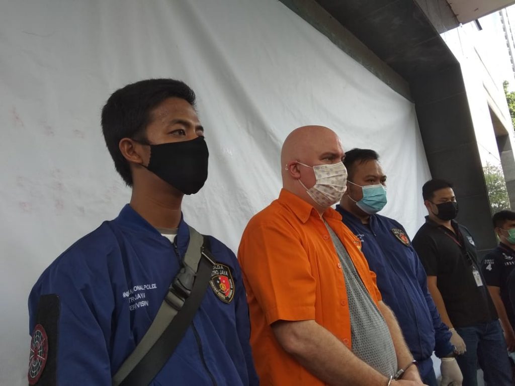 Tersangka Fedofil di Amerika dan Indonesia Dibekuk Polisi 9
