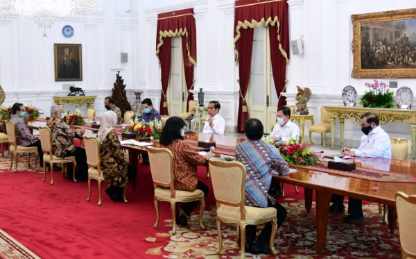 Jokowi Dukung Uji Klinis Vaksin Covid Unpad 46