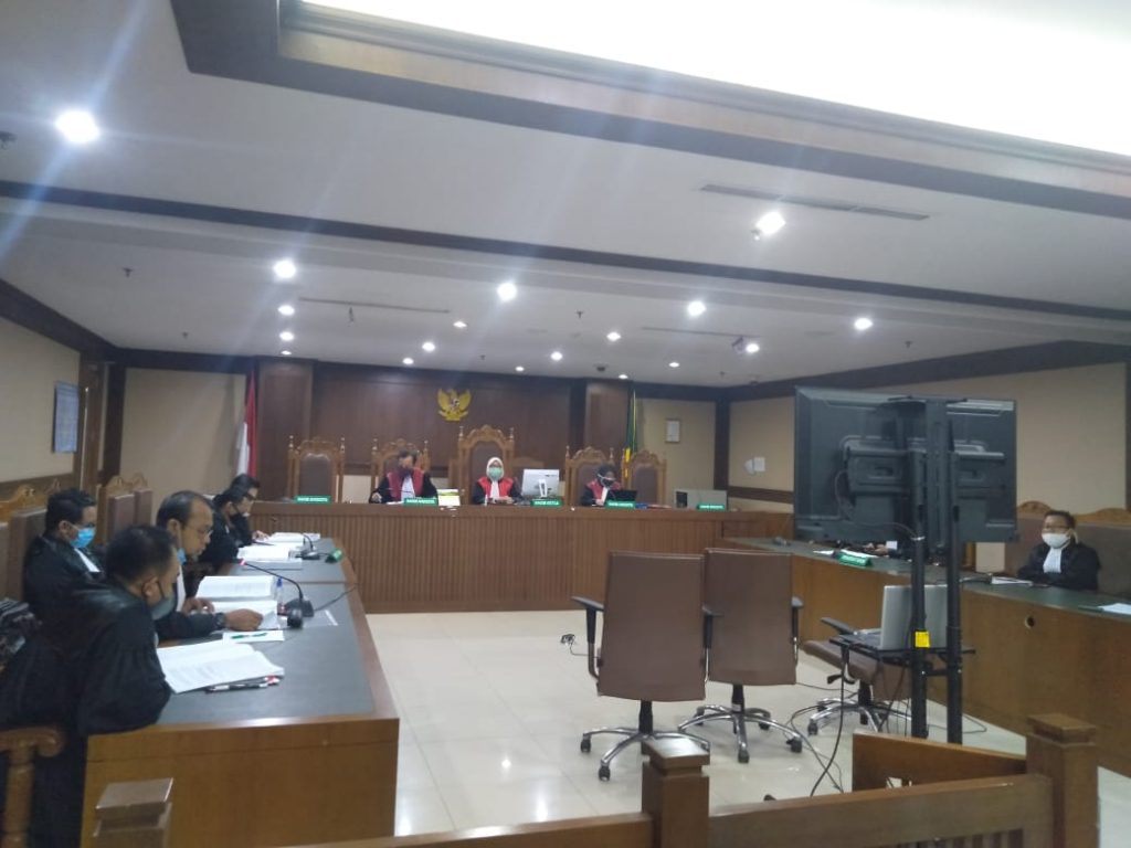 Eks Komisioner KPU Dituntut 8 Tahun Penjara 12