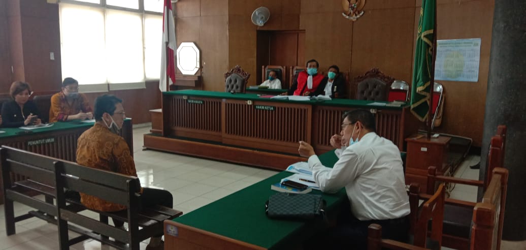 Sidang PT FNS, Hakim Sarankan Perdamaian 1