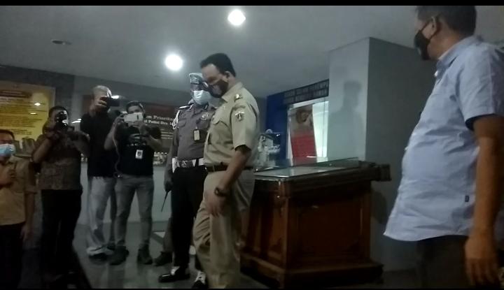 Terkait Pemeriksaan Anies; Polisi Tanya Soal PSBB Transisi dan UU Kekarantinaan Kesehatan 13