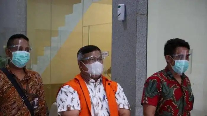 KPK Tahan Bupati Labura Terkait Dugaan Korupsi Pengurusan DAK APBN-P 2017 dan APBN 2018 10