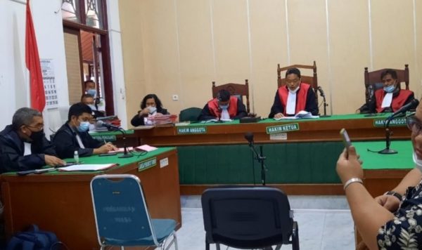 Hakim Immanuel Kembalikan Aset ke Ahli Waris Zakir Usin BD Sabu Kampung Kubur 32