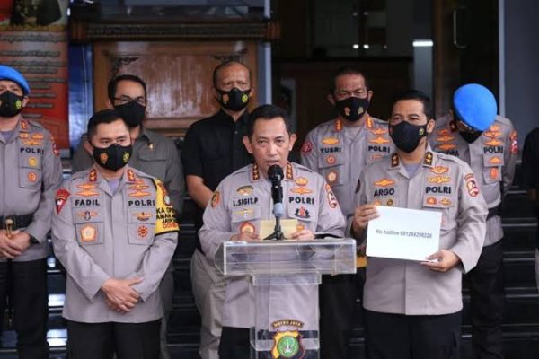 Presiden Jokowi Tunjuk Kabareskrim Sebagai Calon Tunggal Kapolri 18
