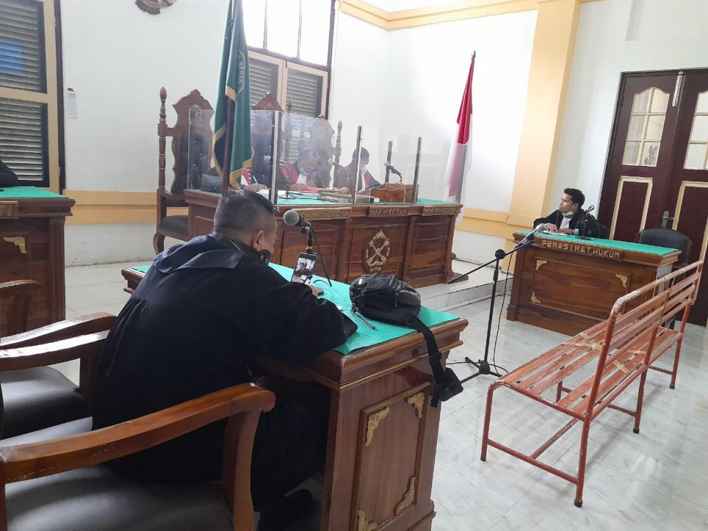 Bentrok dengan Geng Motor, 2 Pemuda Perusak Warnet Divonis 10 Bulan Bui 9