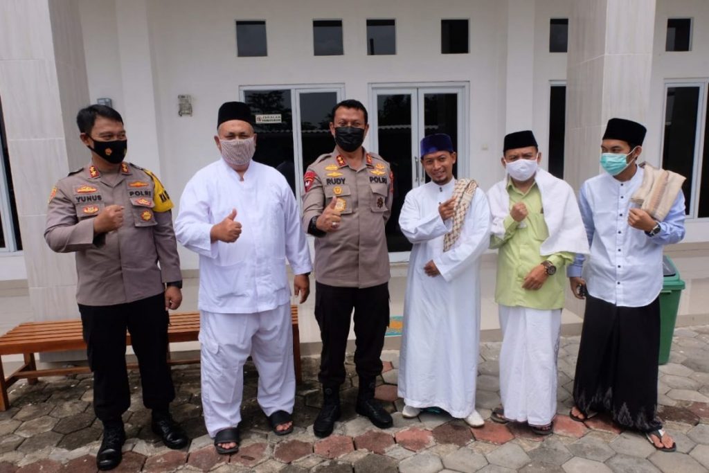 Kapolda Banten Safari Kamtibmas Kunjungi Ulama dan Tokoh Banten 12