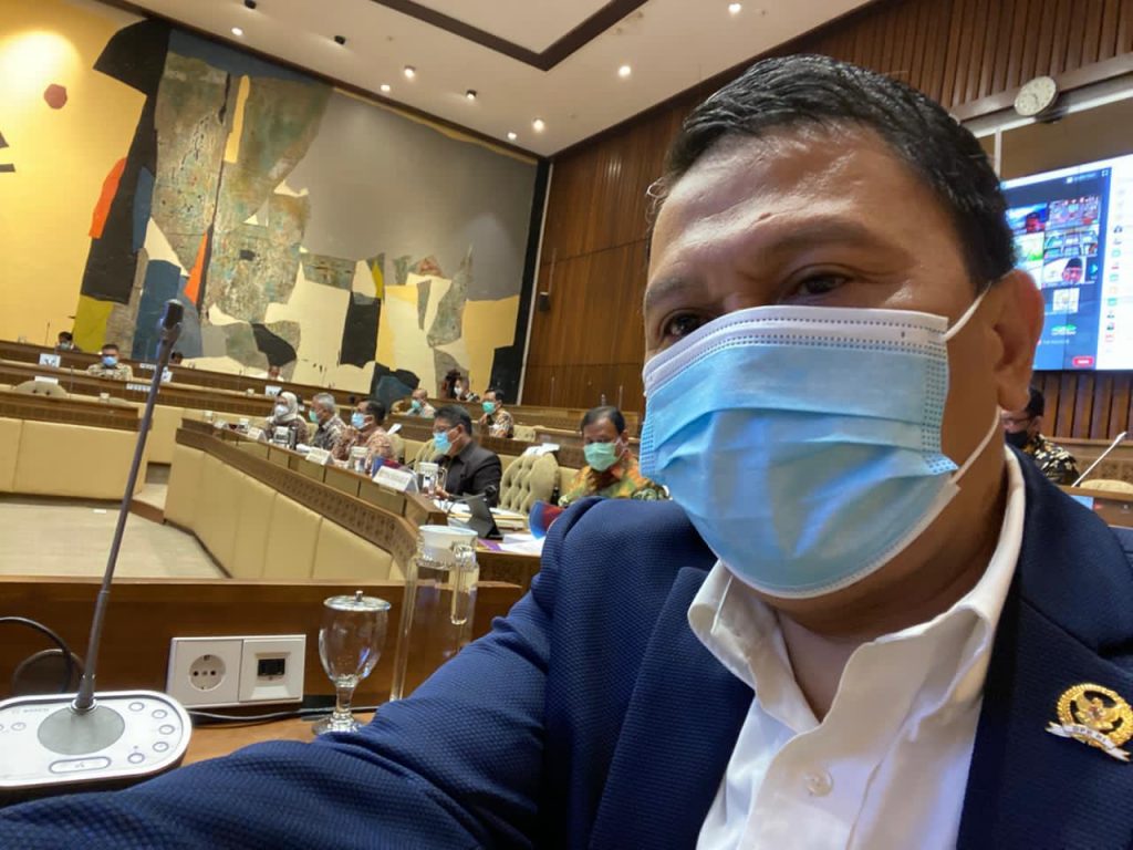 Komisi II DPR: Hati-hati dalam Pelaksanaan Sertifikat Tanah Elektronik 9