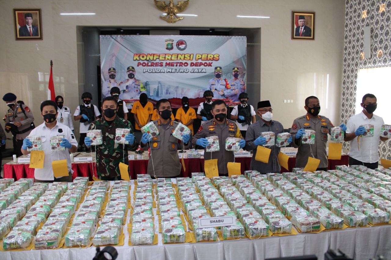 Penangkapan Narkoba oleh Polres Depok, Kapolda Metro Jaya: Tiga DPO Pengedar Narkoba di Riau Masih Dikejar 1