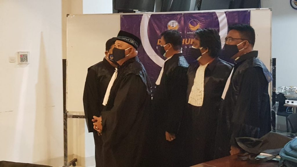 MK Tolak Gugatan Pilkada Manggarai Barat, Edi Endi: Terima Kasih Wartawan 11