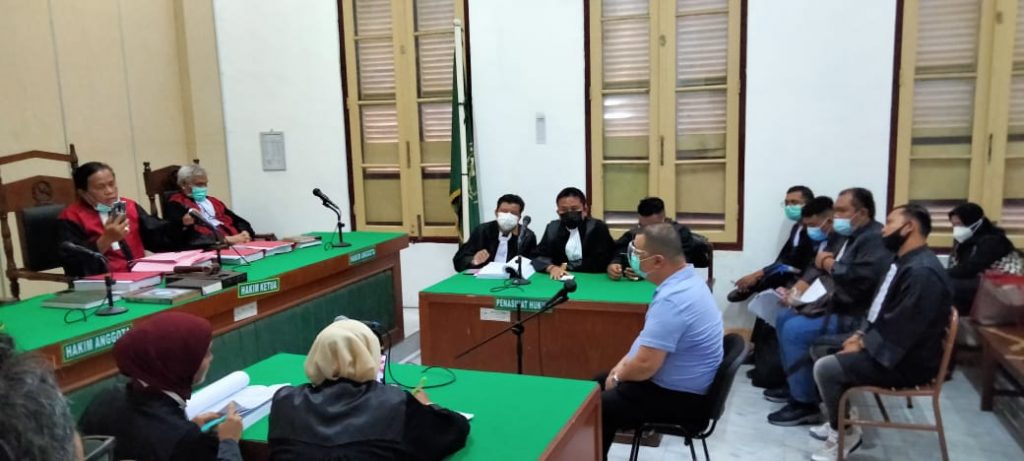 Alasan Sakit, Penahanan Terdakwa Pembunuhan Berencana Ditangguhkan Majelis Hakim PN Medan 12