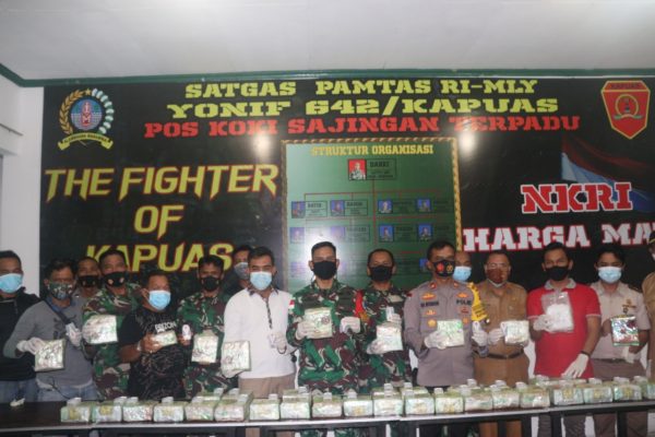 Patroli Jalur Ilegal, Satgas Pamtas Yonif 642/Kapuas Berhasil Amankan 42,928 Kg Narkoba 41