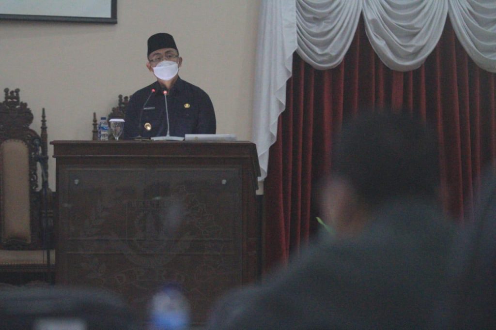 DPRD Banten Diminta Tinjau Kembali Usulan 3 Raperda, Wagub: Supaya Tidak Tumpang-tindih 9