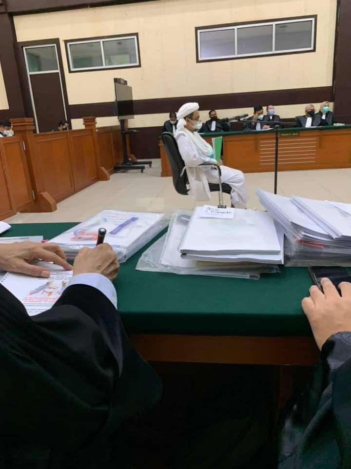 Rizieq Shihab Minta Kerumunan Lain Diproses Hukum 11