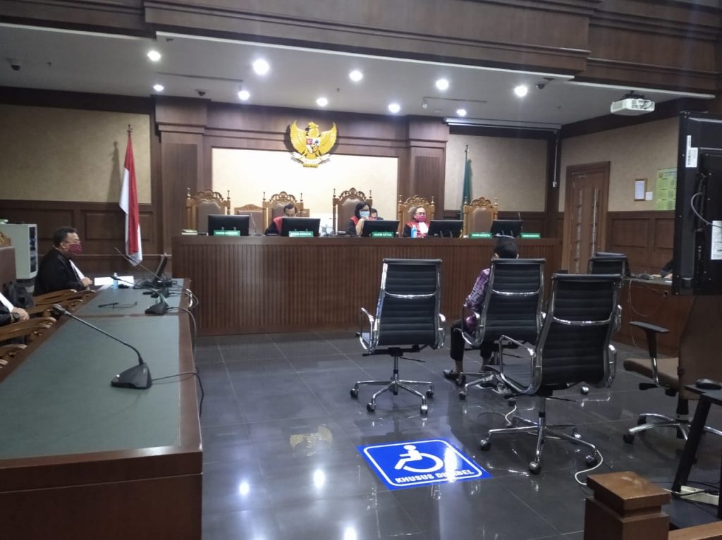 Pengawas Eksekutif OJK Divonis 4 Tahun Penjara 12