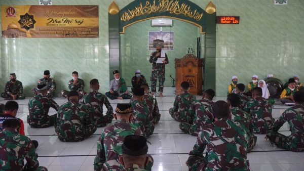 Israj Miraj Korem 174 Merauke Gelar Peringatan Isra Mi'raj, Danrem: Diharapkan Dapat Meningkatkan Kualitas Iman dan Taqwa 42