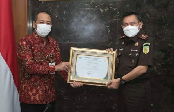 Beri Pendampingan Hukum, Kejati DKi Terima Penghargaan dari Mensesneg 46