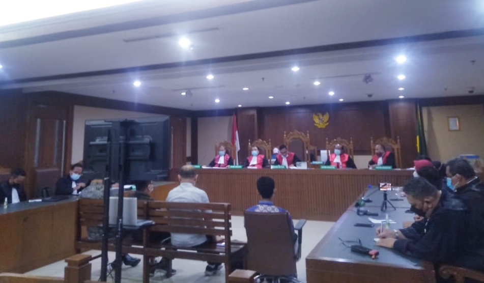 Perkara Suap Importir Tekstil: Empat Pejabat Bea Cukai Divonis Ringan 9