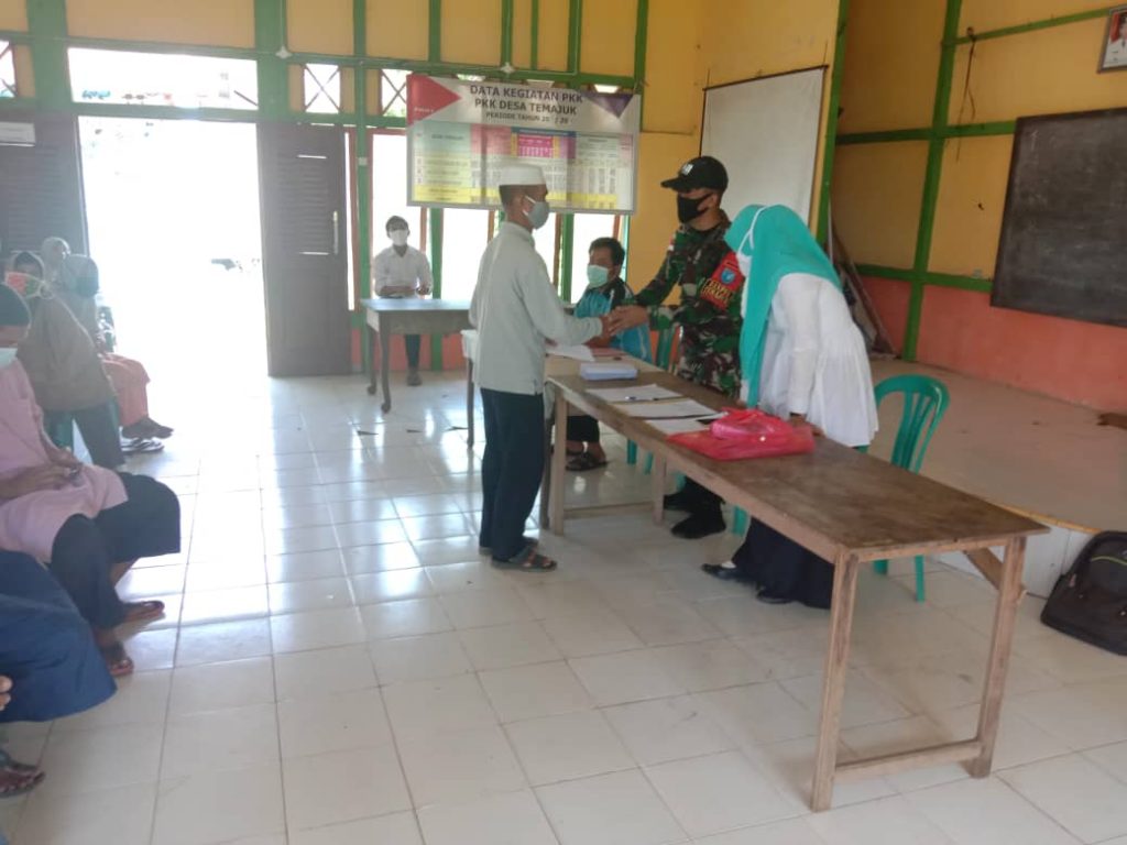 Satgas Pamtas RI-Malaysia Bantu Kegiatan Pemberian Santunan LKD Kepada Warga 10