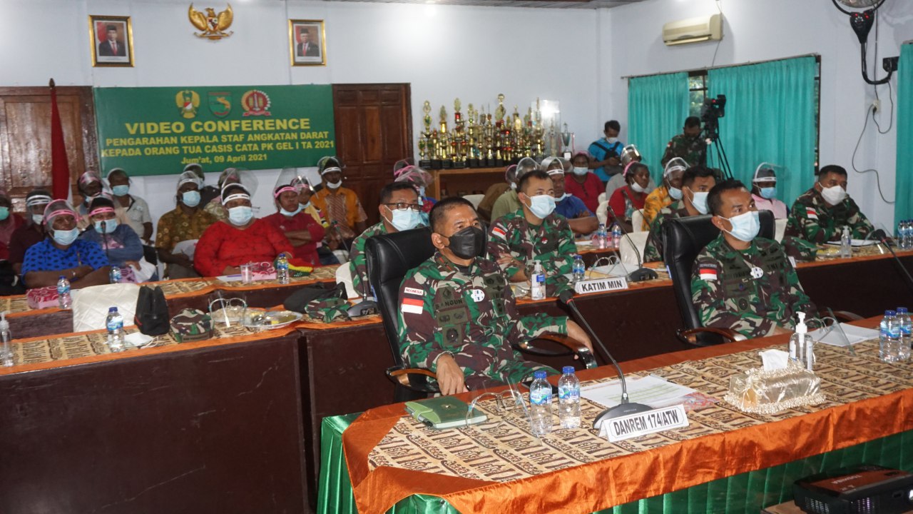 IMG-20210411-WA0041 Danrem Merauke Bersama Orang Tua/Wali Casis Tamtama TNI AD Ikuti Pengarahan Kasad Secara Virtual 1