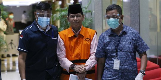 Anggota BPK Ini Dituntut Enam Tahun Penjara 8