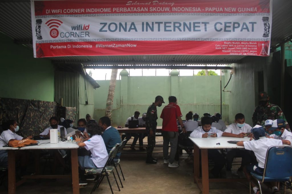 TNI Rangkul Telkom untuk Internet Gratis Anak Sekolah di Papua 13