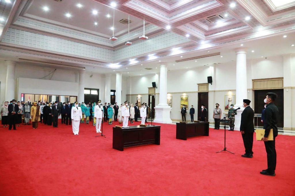 Lantik Bupati dan Wlikota, Gubernur Banten Tekankan Amanah Terhadap Jabatan dan Penanganan Covid-19 8