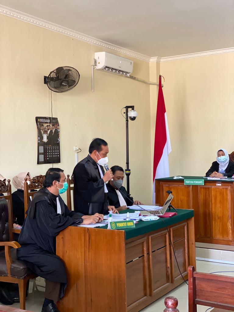 Kajati Kalbar Pimpin JPU Sidang Perdana Perkara Korupsi 10