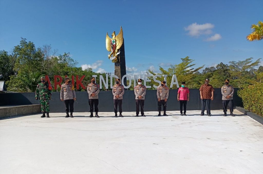 Kunjungan Kabaharkam Polri, Dandim Sambas Jelaskan Penanganan PMI 11