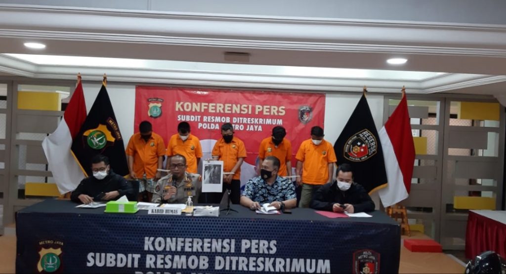 Sempat Viral, Perampok Nasabah Bank Diringkus Polisi 10