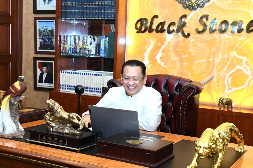 Ibadah Haji 2021 Batal, Ketua MPR: Evaluasi Bagi Pemerintah 12