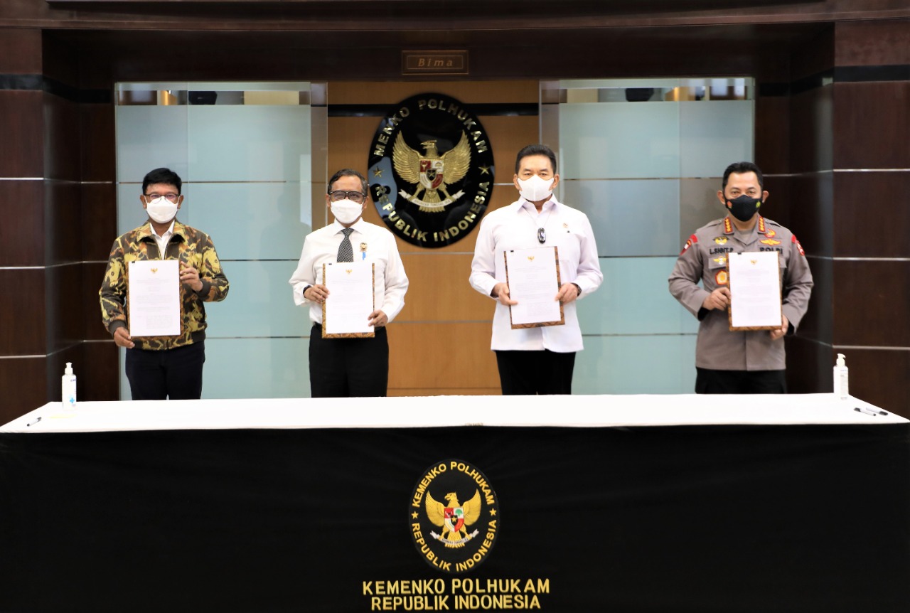IMG-20210623-WA0025 Tiga Menteri Tandatangani SKB Pedoman Implementasi UU ITE, Mahfud MD Berharap Beri Perlindungan 1