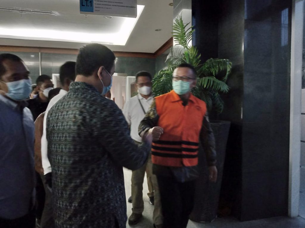 Dituntut 5 Tahun Penjara, Edhy Prabowo Tegaskan Tak Bersalah 9