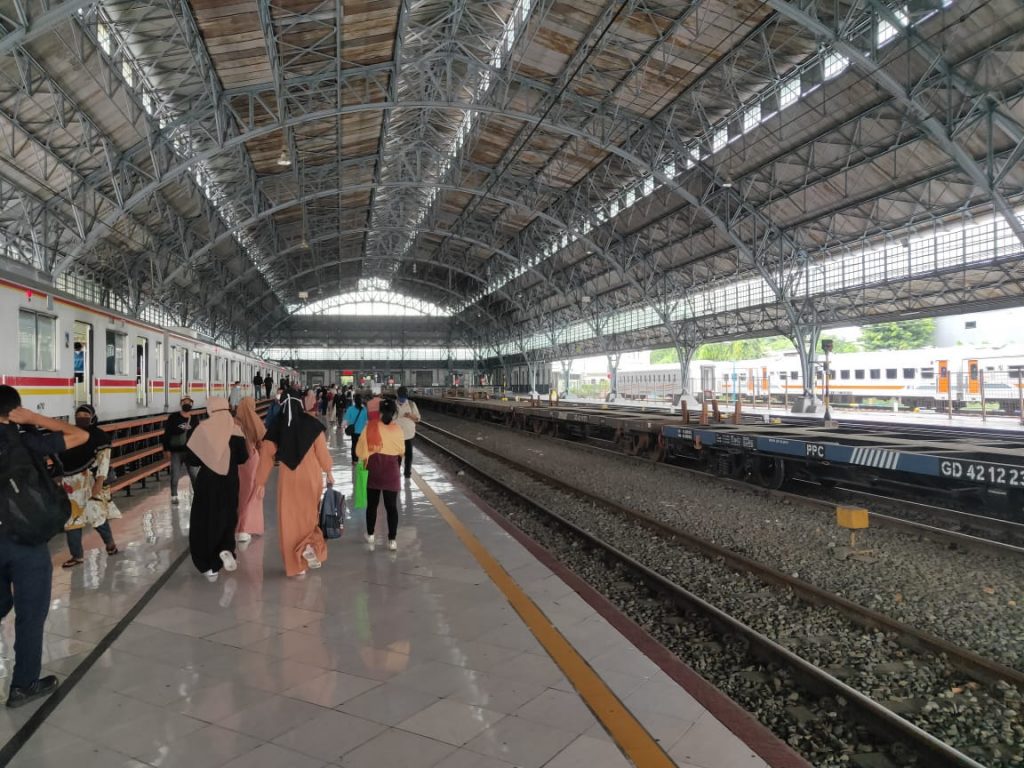 6 Stasiun KRL Gelar Sepekan Tes Antigen Acak 10