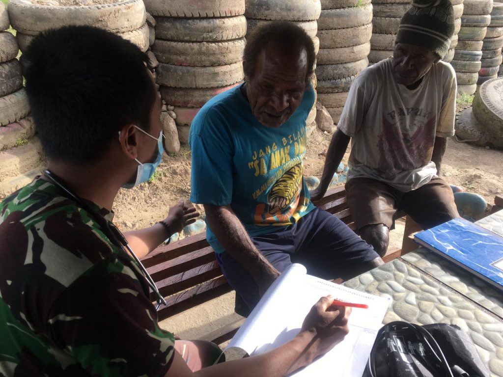 Pos Satgas Melayani Kesehatan Bagi Masyarakat Wamena 11
