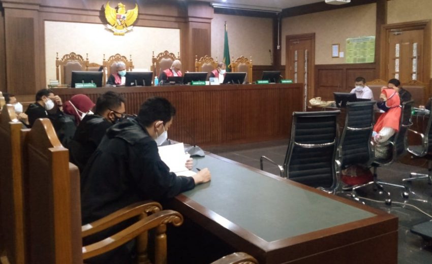 20210903_214915 Perkara Menghalangi KPK, Saksi Ungkap Terdakwa Berada di Surabaya 9