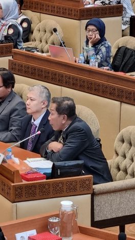 Ketua Panja Mafia Tanah DPR, Janji Akan Proses Pengaduan Charlie Chandra 7