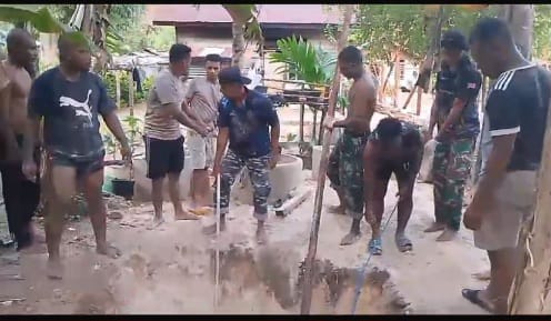 IMG-20241011-WA0003 Satgas TMMD Kodim Raja Ampat Pasang Cincin Sumur Gali Bersama Masyarakat 1